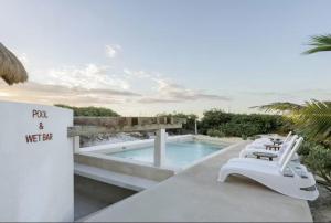 Oceanfront Condo with Pool and Views Telchac | Depto B52