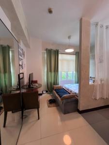 Work Stay Suite with Garden Access near Venice Grand Canal and BGC