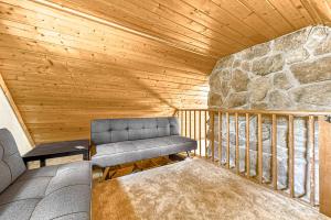 Lakefront home with boat mooring, deck, hot tub, game room & fast WiFi - dogs OK