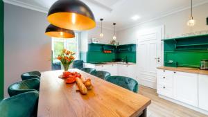 Royal Green - apartament z widokiem na góry, parking w garażu w cenie!