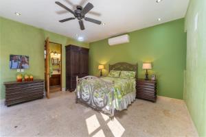 Beautiful custom Home Amazing Ocean View