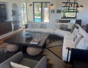 Beachfront home & mountain views, and the biggest private pool