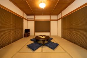 U-House