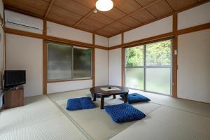 U-House