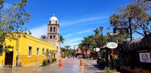 Casa del Gallo-Home in Loreto bay- Baja reimagined! steps from Community Pool