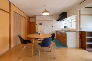 U-House