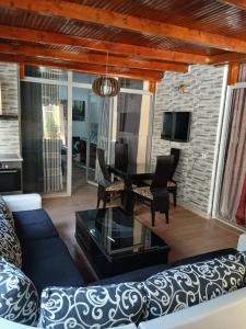 Modern Nest Apartment