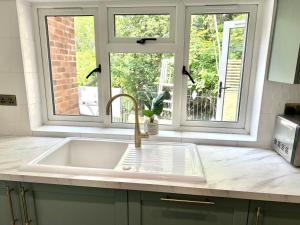 3B Riverside Garden House Oxford City Centre Station Sleeps 6 Free Parking