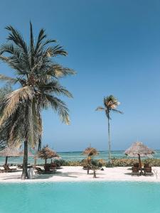 Villa Upendo with Private Pool and Ocean View Zanzibar