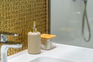 L&O Residence Gold