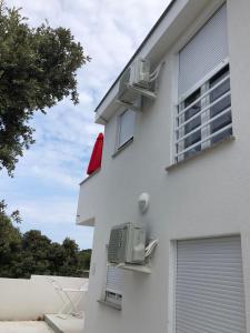 Apartman na katu bijele kuće