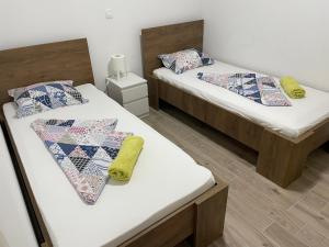 Apartman na katu bijele kuće