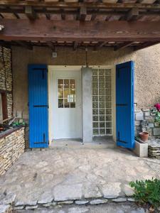 Appartement au frais en Provence Verte