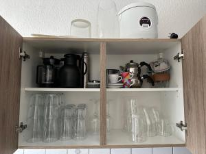 Schöne 75qm Wohnung, zentral, ruhig, 2 Schlafzimmer und Küche, Home Office