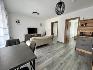 iHome Apartman 4
