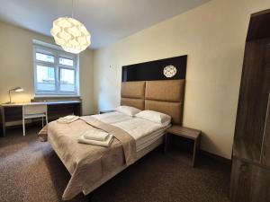 Heart of Kazimierz 3 Bed, 2 Bath & Balcony