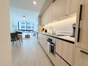 Downtown Miami Oasis 2410