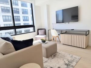 Downtown Miami Oasis 2410