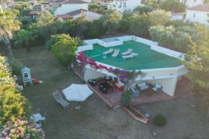 Villa Nettuno-Vista Tavolara within walking distance of the sea