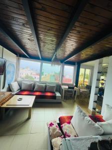 Stunning views, ideal location