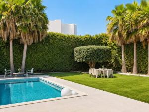 Luxurious Contemporary Villa with Private Pool in Tunis