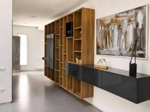 Luxurious Contemporary Villa with Private Pool in Tunis