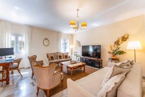 Villa Buenavista Malaga - sea view, private heated pool, spa, 5 bedrooms
