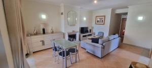 T2 Vilamoura - com piscina e campo tenis