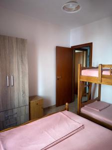 Trinity Beach Apartment
