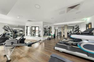 Spacious Woolwich Apartment with sea view