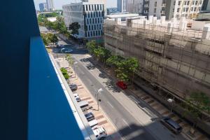 Best Location! Near BGC, Makati, Ortigas & MRT