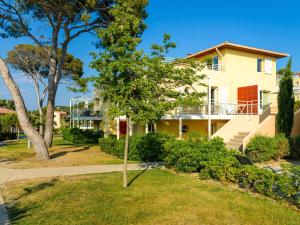 Air-Conditioned Var Apartment for 6