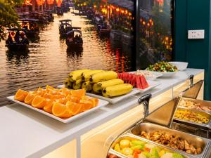 Hanoi Silk Classy Hotel & Travel