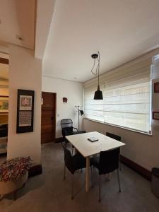 Ipanema, 2 minutes from the beach, 1 minute from the subway