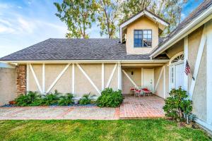 4BR House W Pool, Spa & Bonus roomoffice!