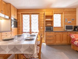 Studio rénové au pied des pistes avec wifi - FR-1-508B-23