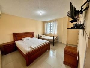 CASA MARTINA Tonsupa apartment with pool y parking near to sea