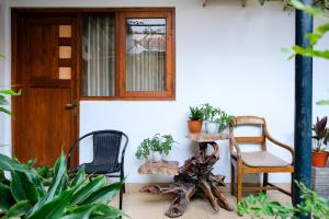 RedDoorz near Hartono Mall