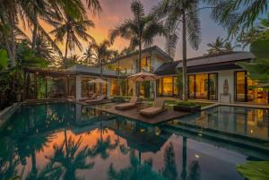 Villa Yuka - Luxury 5BR Ubud Villa, 15m Pool & Jungle Views