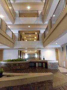 2BR with 2TB near PICC and MOA La Verti Residences-Pasay