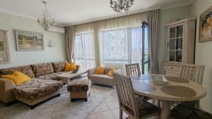 Luxury Sea Sunset Deluxe Apartment