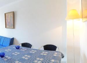 Appartements Appartement d'une chambre avec piscine partagee jardin amenage et wifi a Marseillan a 6 km de la plage : photos des chambres