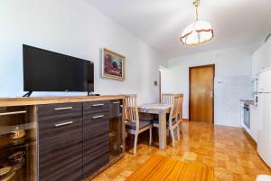 Apartment Adora A4 Baška