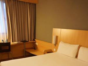 Ibis Girona
