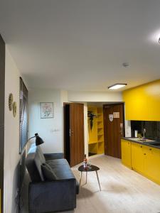 Apartament Yellow Garden