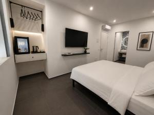 Marea Rooms