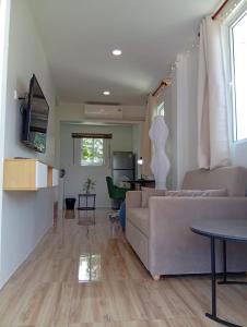 Peaceful Hin Kong Apartment with King Bed & Office