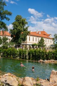 Chateau Loucen Garden Retreat