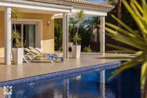 Villa Esplendida by Abahana Villas