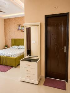 Radha Rani Retreat Luxury 1 BHK Near Prem Mandir